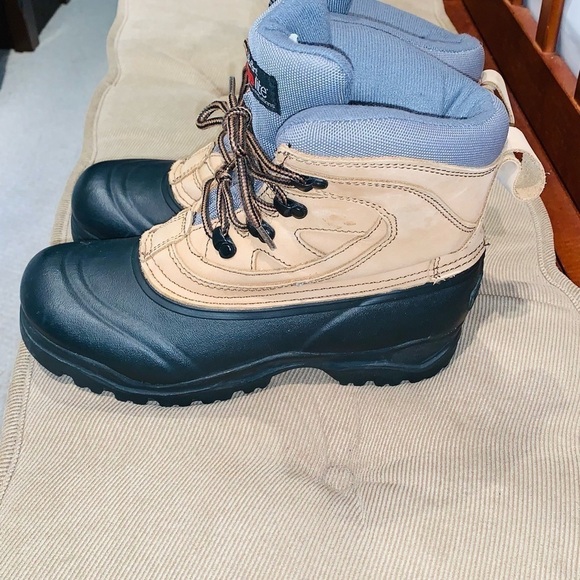 Tom McAn Ladies  Thermo Lite Winter Hiking Boots. - Picture 14 of 14